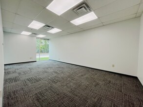 4345 International Pky, Hapeville, GA for lease Interior Photo- Image 2 of 5