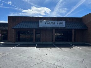 12 Wendy Ct, Greensboro, NC for lease Building Photo- Image 2 of 3