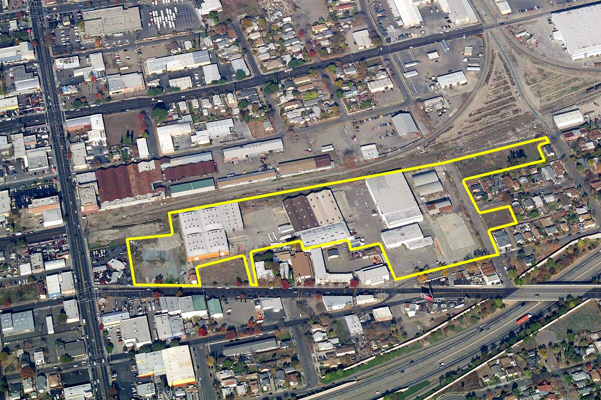 15311619 E Main St, Stockton, CA 95205