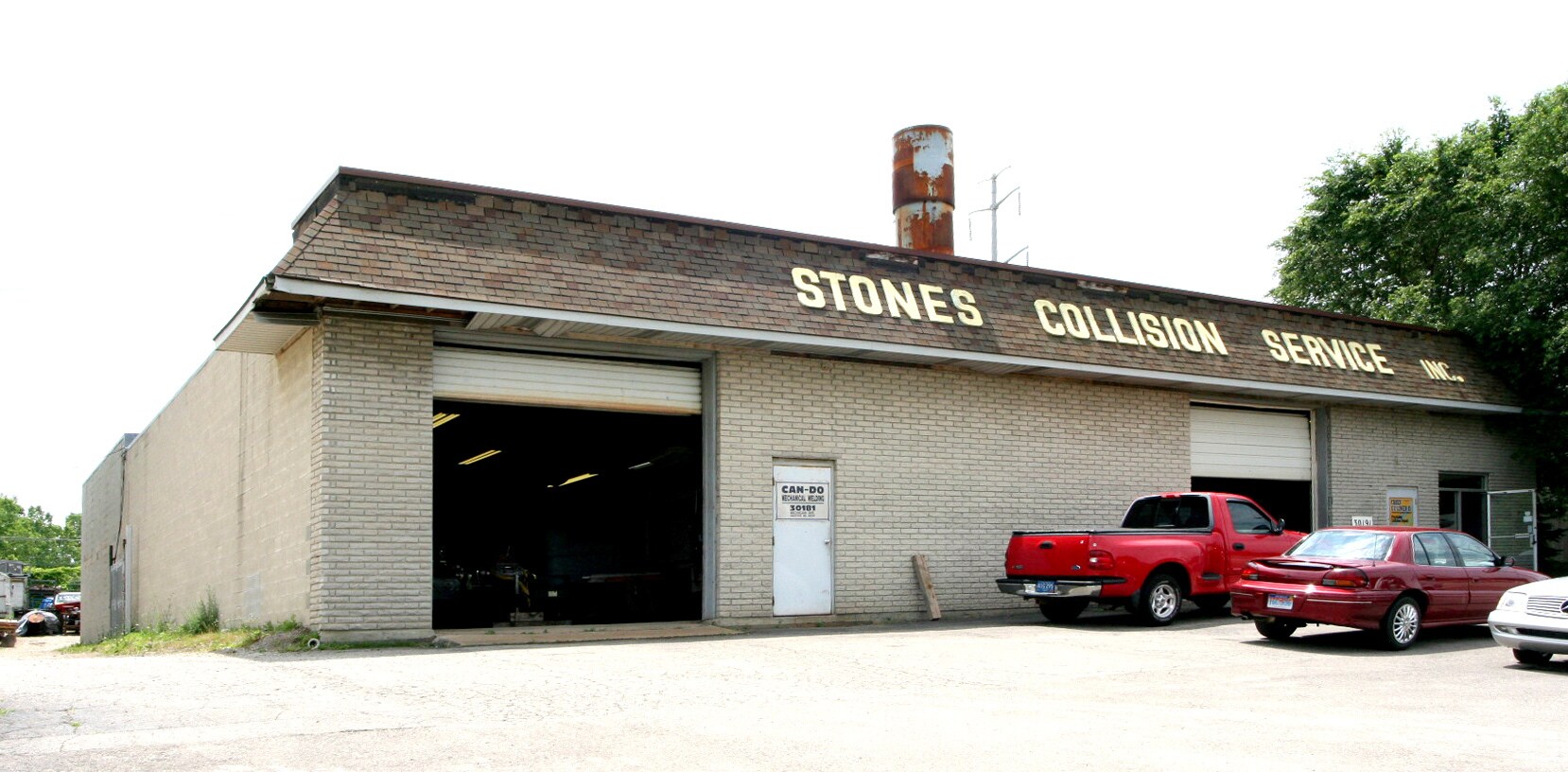 30191 Michigan Ave, Inkster, MI 48141