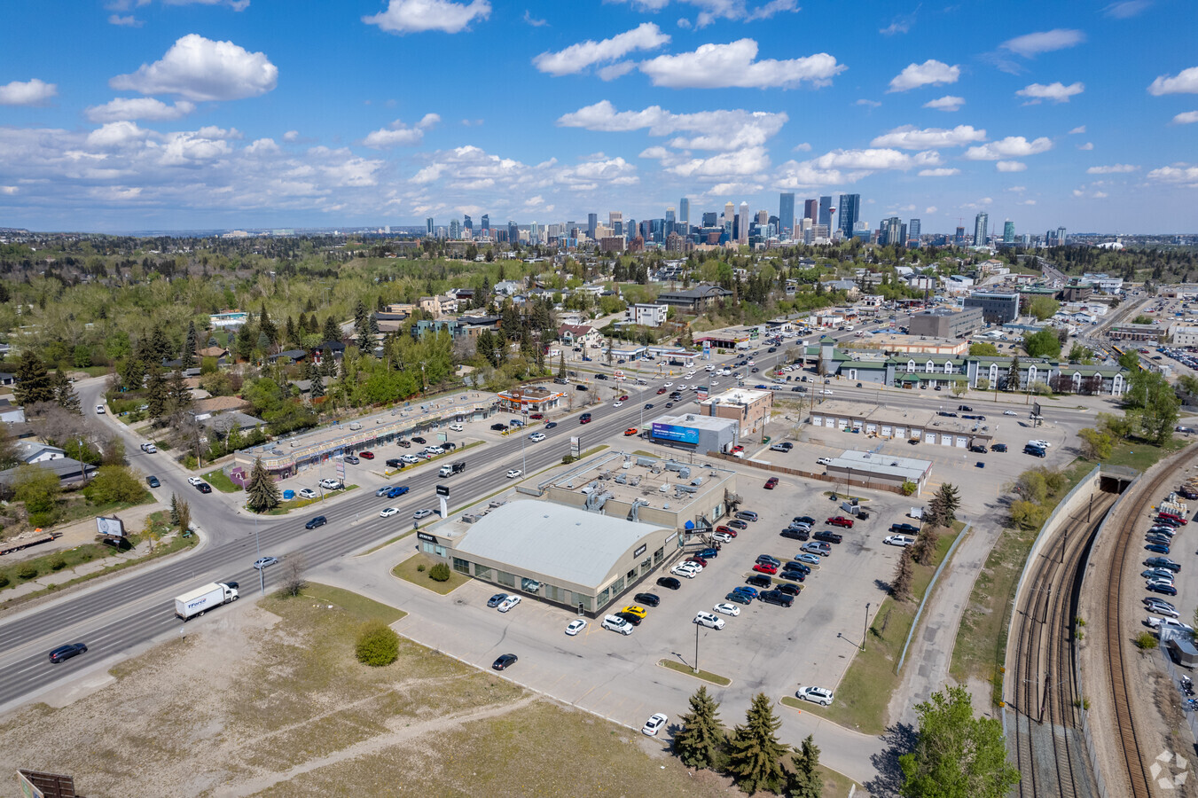 4336-4344 Macleod Trl SW, Calgary, AB T2G 0A4 | LoopNet