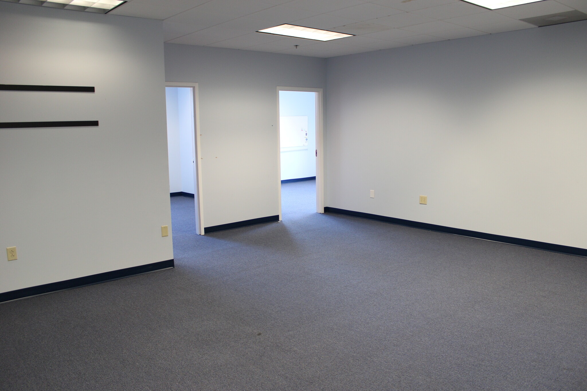 5300 Hickory Park Dr, Glen Allen, VA for lease Interior Photo- Image 1 of 5