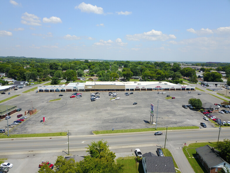 629-637 S Water Ave, Gallatin, TN for lease - Building Photo - Image 1 of 7