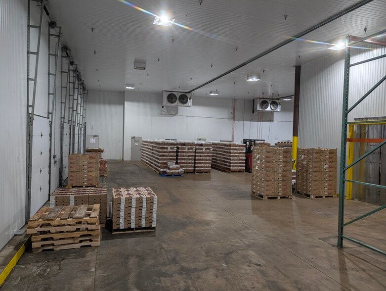 1176-1184 113th St, Grand Prairie, TX for lease - Interior Photo - Image 2 of 5