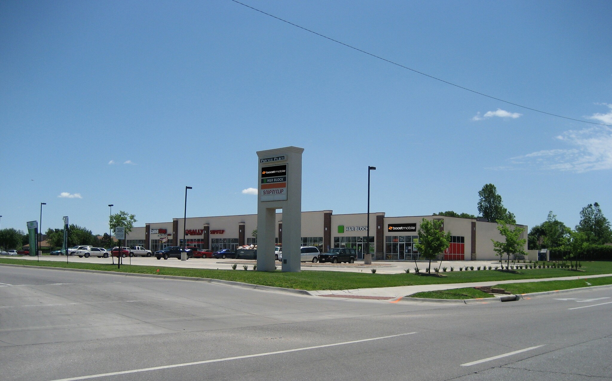 2570 S Broadway St, Wichita, KS 67216