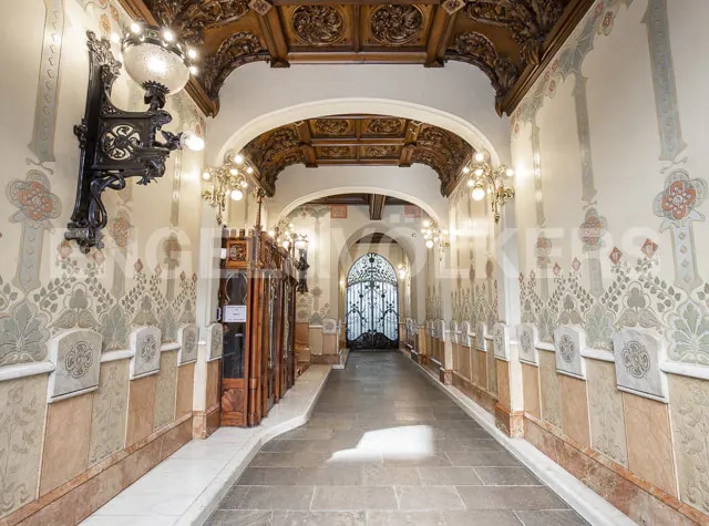 Carrer de la Diputació, 246, Barcelona, Barcelona for lease Lobby- Image 1 of 8