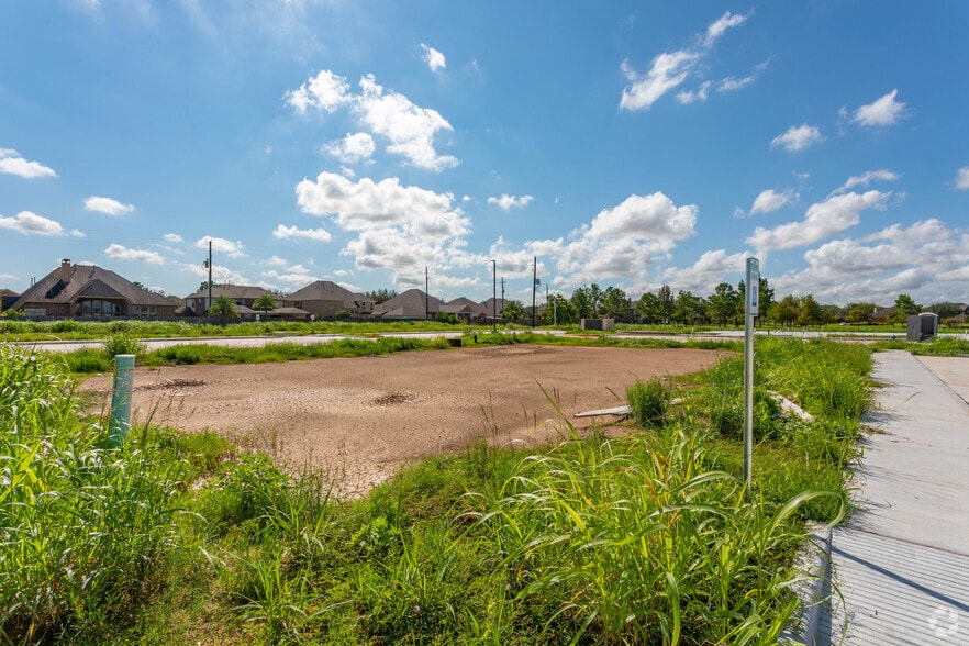 3129 Kingsley Dr, Pearland, TX for lease - Primary Photo - Image 3 of 4