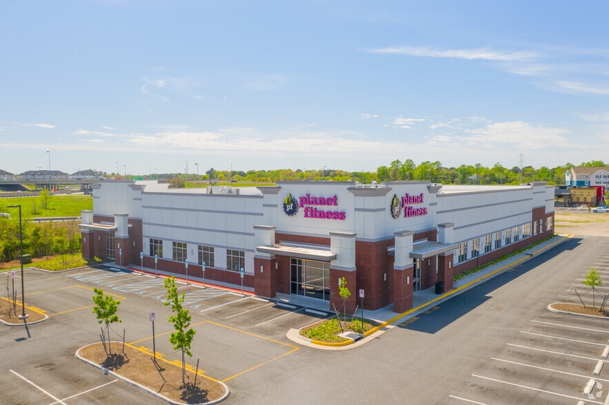 1620 Sentinel Dr, Chesapeake, VA for sale - Building Photo - Image 1 of 5
