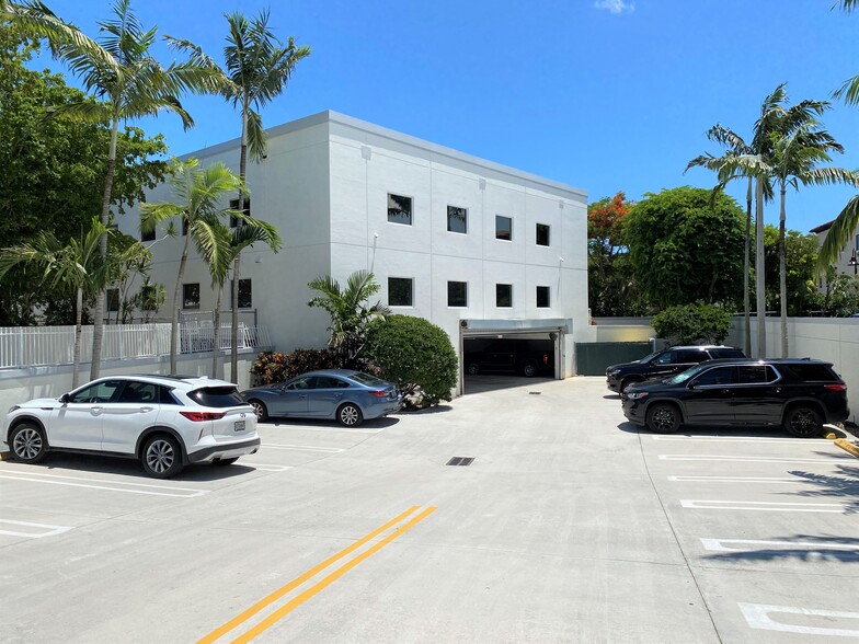 9830 SW 77th Ave, Miami, FL for lease - Building Photo - Image 3 of 10