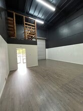 1115-1121 Jordan Ln, Napa, CA for lease Interior Photo- Image 2 of 4