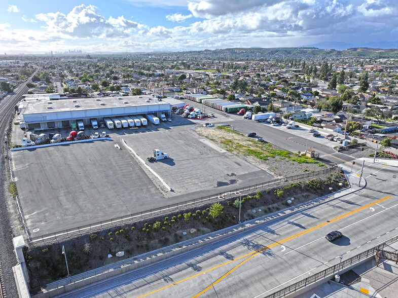 4739 Durfee Ave, Pico Rivera, CA for lease - Building Photo - Image 2 of 4