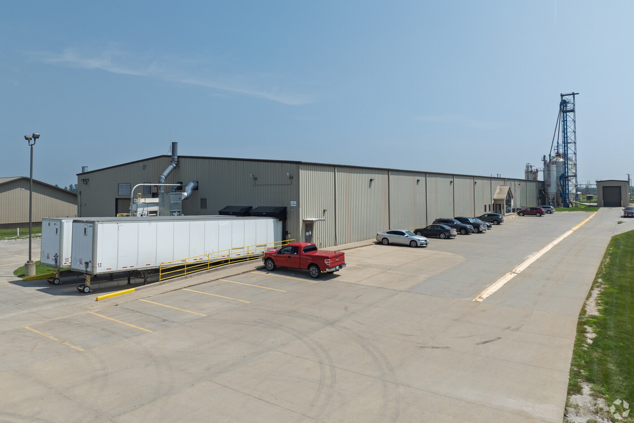 1210 N 14th St, Indianola, IA for sale Primary Photo- Image 1 of 5