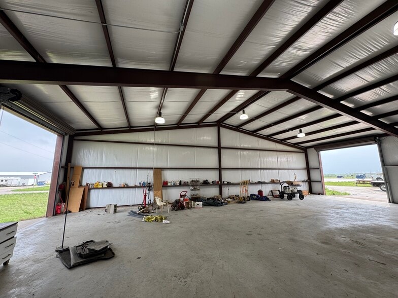 100 Lr Williams Ln, Jarrell, TX for lease - Building Photo - Image 2 of 4