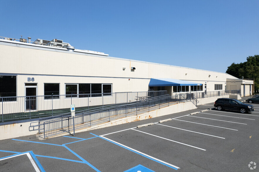 185 State Highway 36, West Long Branch, NJ for lease - Building Photo - Image 3 of 6