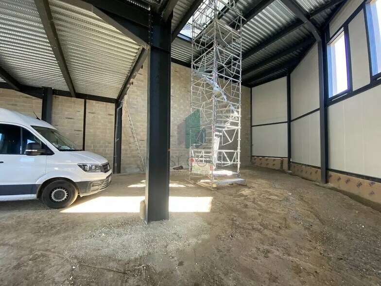 Flex in Groslay for sale - Building Photo - Image 2 of 9