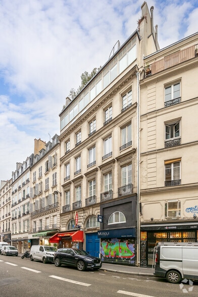 Office in Paris for lease - Building Photo - Image 2 of 2