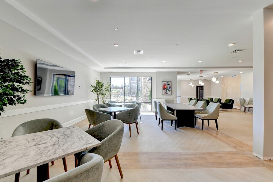 1495 Satellite Blvd NW, Suwanee, GA for lease - Interior Photo - Image 2 of 37