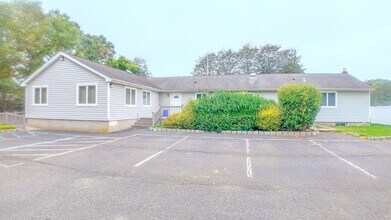 501 William Floyd Pky, Shirley, NY for lease Interior Photo- Image 2 of 12