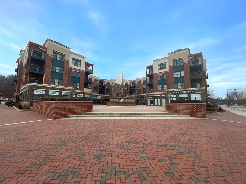 1 N Main St, Algonquin, IL for lease - Building Photo - Image 1 of 8