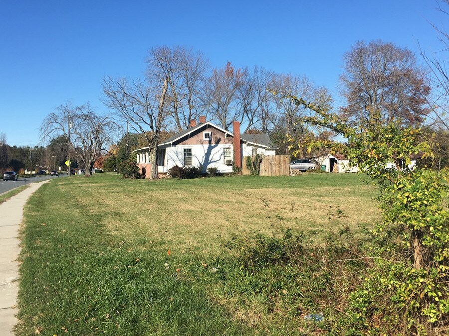 1875 Lewisville Clemmons Rd, Clemmons, NC 27012