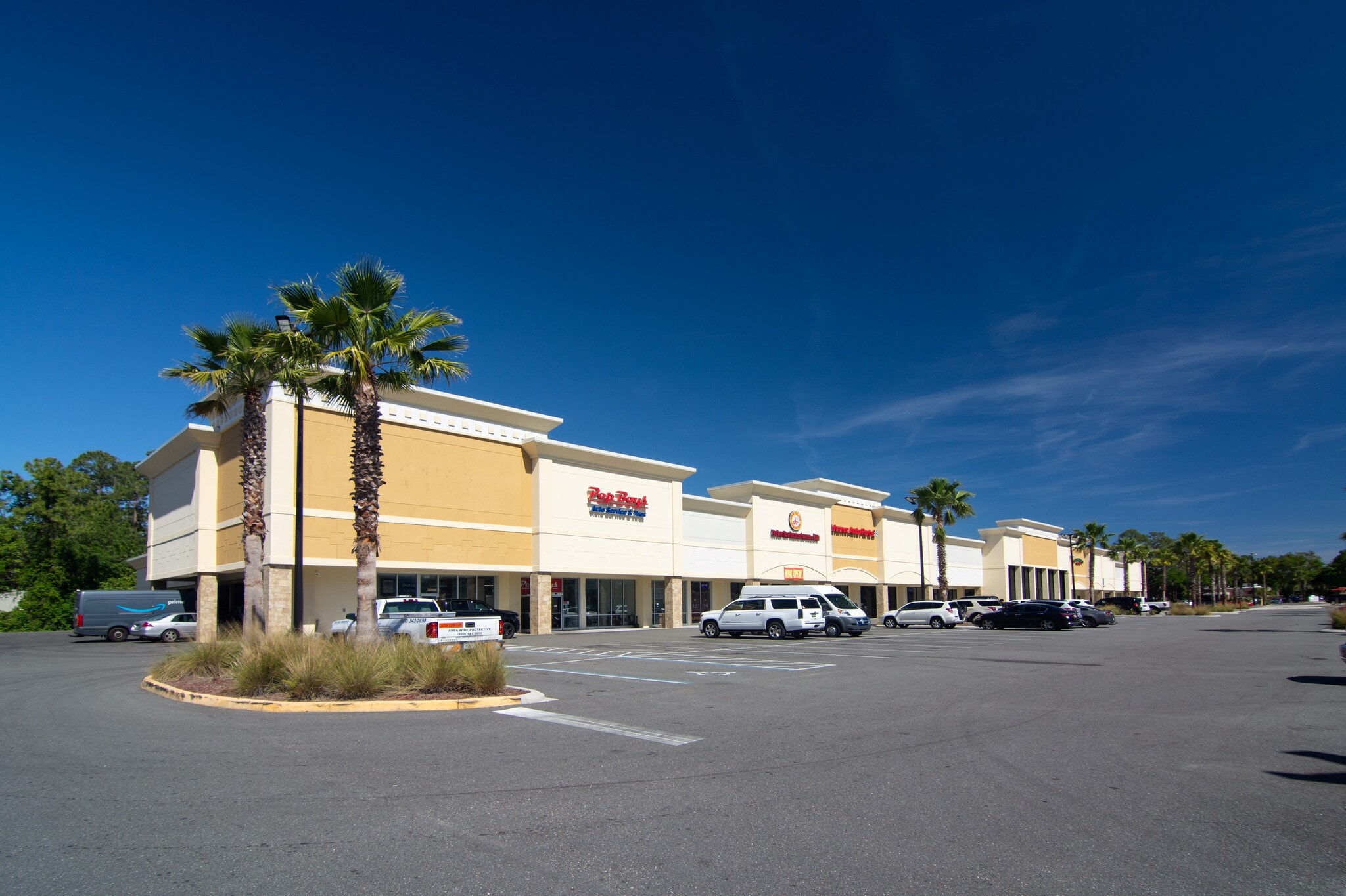 2200 W International Speedway Blvd, Daytona Beach, FL for lease Building Photo- Image 1 of 24