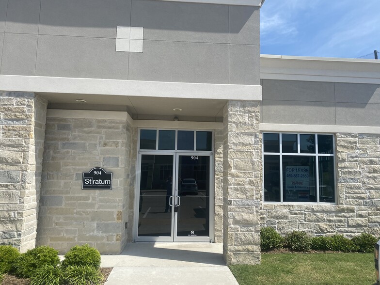 1402 S Custer Rd, McKinney, TX for lease - Building Photo - Image 2 of 22