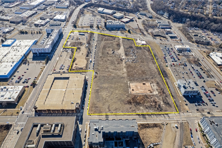 173 Robert St S, Saint Paul, MN for sale - Building Photo - Image 2 of 4