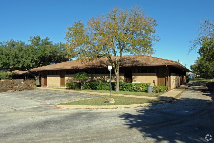 606 Oriole Blvd, Duncanville, TX 75116