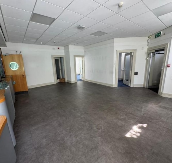 40 High St, Leven for sale - Interior Photo - Image 2 of 10