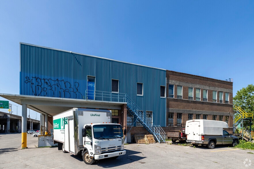 5595 Ch de la Côte-de-Liesse, Montréal, QC for lease - Building Photo - Image 3 of 4