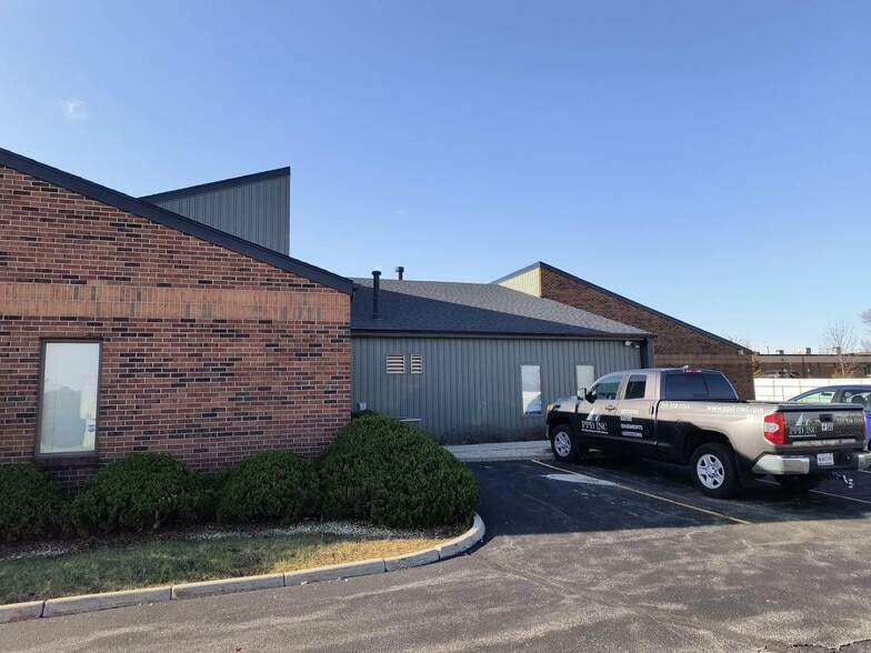101-109 W 79th Ave, Merrillville, IN for lease - Building Photo - Image 3 of 10