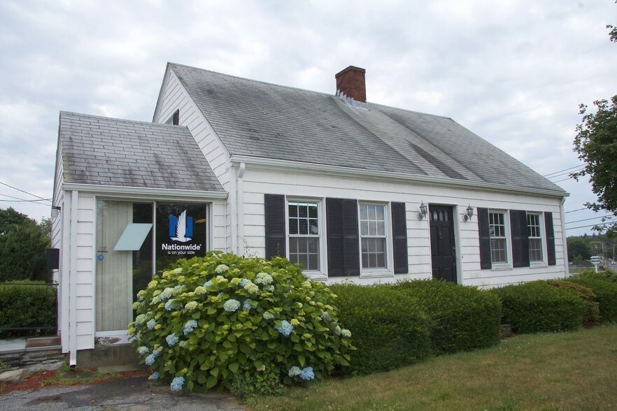 2623 E Main Rd, Portsmouth, RI 02871