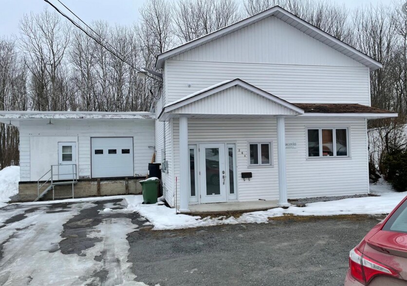 264 Rue Hanson, Cowansville, QC J2K 3E9