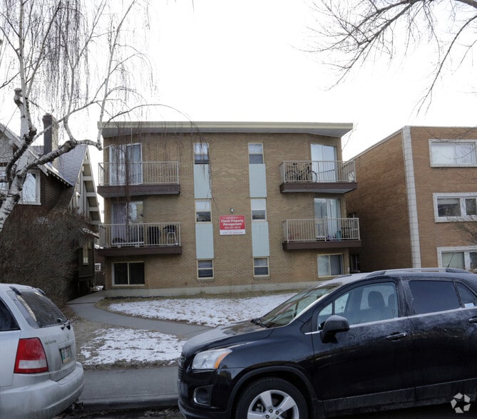 1718 10A St SW, Calgary, AB for sale - Primary Photo - Image 1 of 1