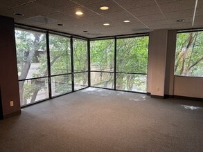375 Municipal Dr, Richardson, TX for lease Interior Photo- Image 1 of 3