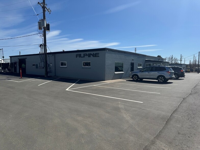 12198 Ridge Rd, Wheat Ridge, CO for sale - Building Photo - Image 3 of 33