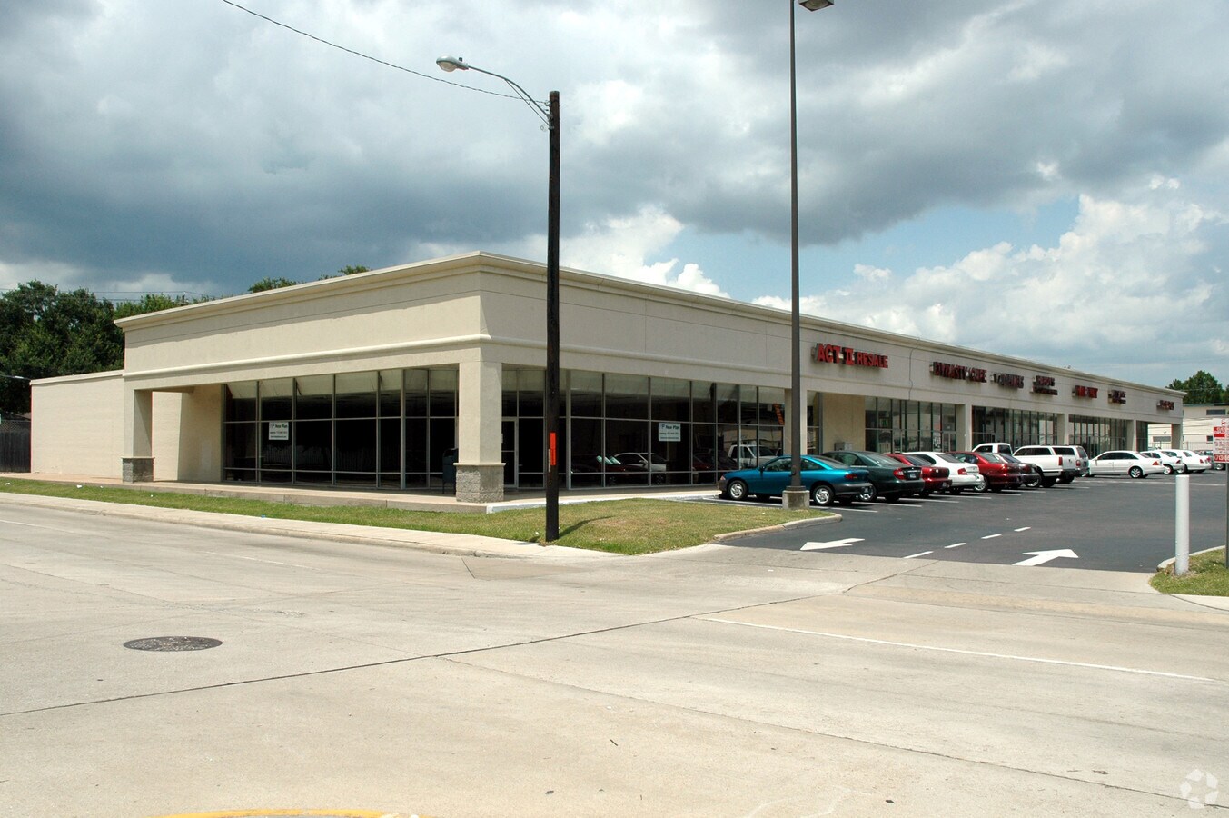 84158431 Stella Link Rd, Houston, TX 77025