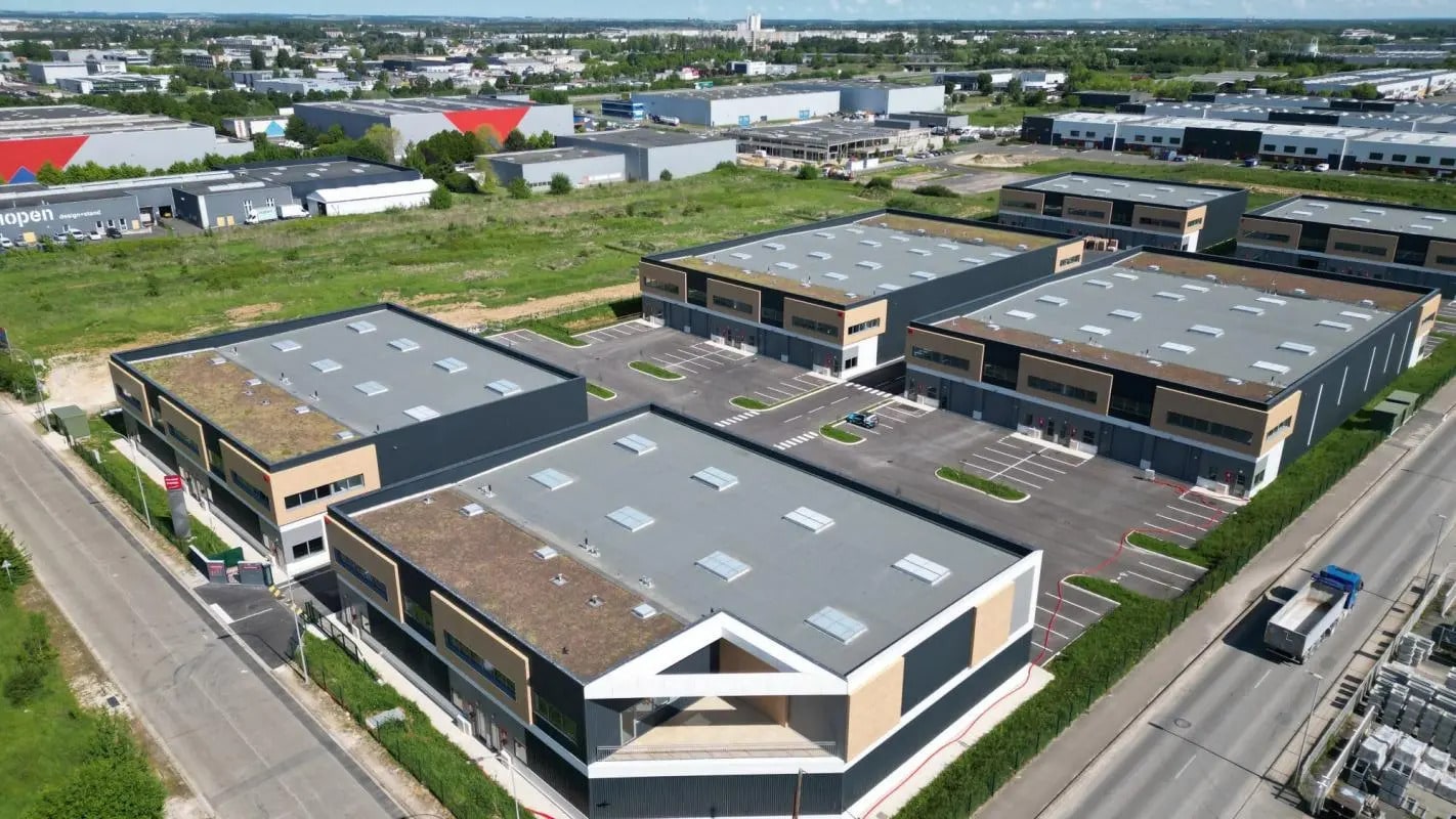 Industrial in Gellainville for lease Building Photo- Image 1 of 30