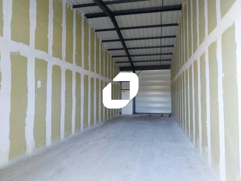 Retail in Grabels for lease - Building Photo - Image 2 of 6