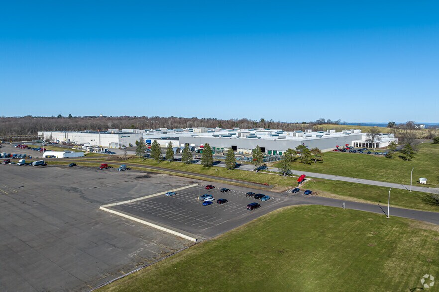 780 James P Casey Rd, Bristol, CT for sale - Primary Photo - Image 1 of 1