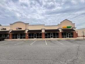 1531 Cinema Dr, Statesville, NC for lease Interior Photo- Image 1 of 4