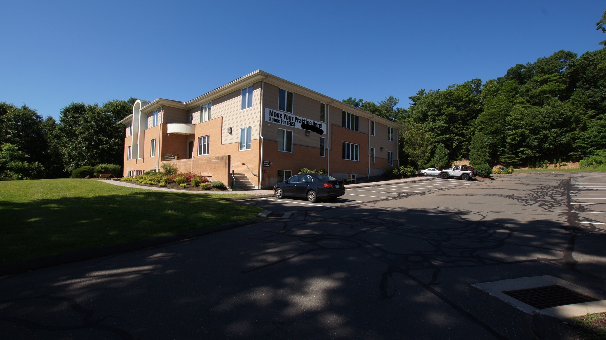 381 Hopmeadow St, Simsbury, CT 06070 Simsbury Medical Building