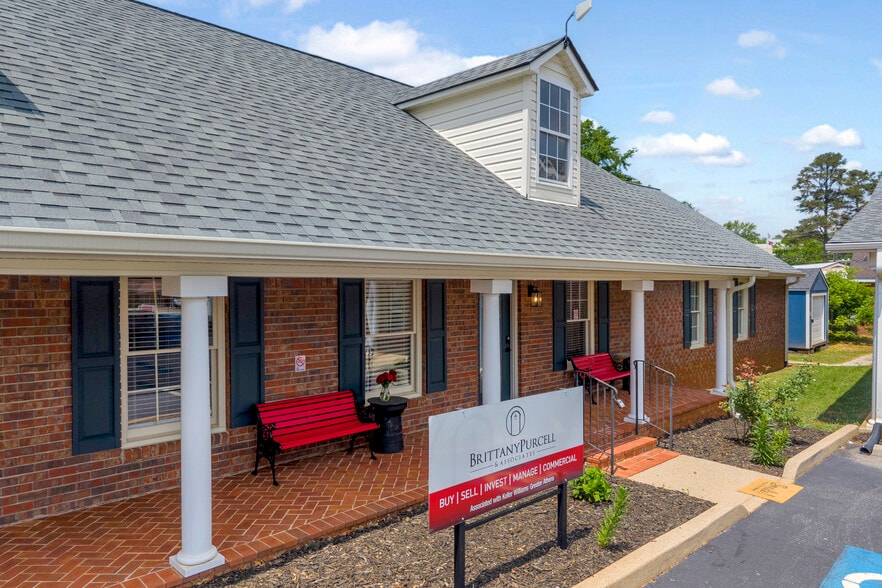 679 Hospital Rd, Commerce, GA for lease - Building Photo - Image 2 of 21