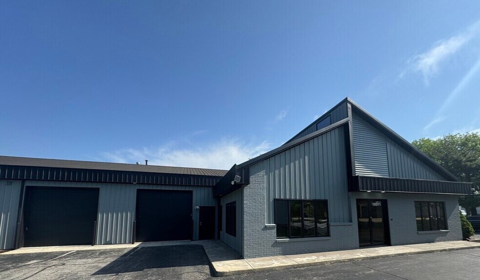 15371 Stony Creek Way, Noblesville, IN for lease - Building Photo - Image 1 of 19
