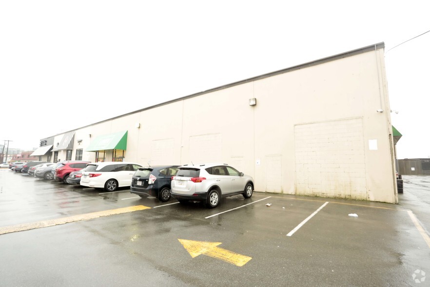 7971 Alderbridge Way, Richmond, BC for lease - Building Photo - Image 3 of 4