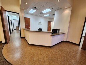 15405 N 99th Ave, Sun City, AZ for lease Interior Photo- Image 2 of 8