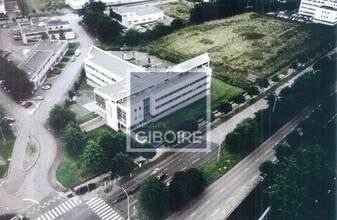 Rennes, IEV - AERIAL  map view