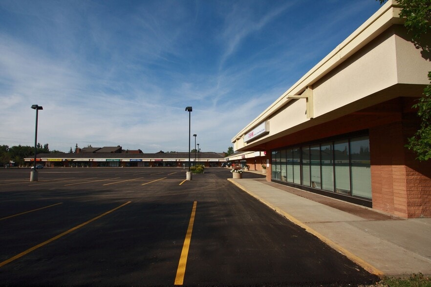 166 University Park Dr, Regina, SK for lease - Building Photo - Image 2 of 2