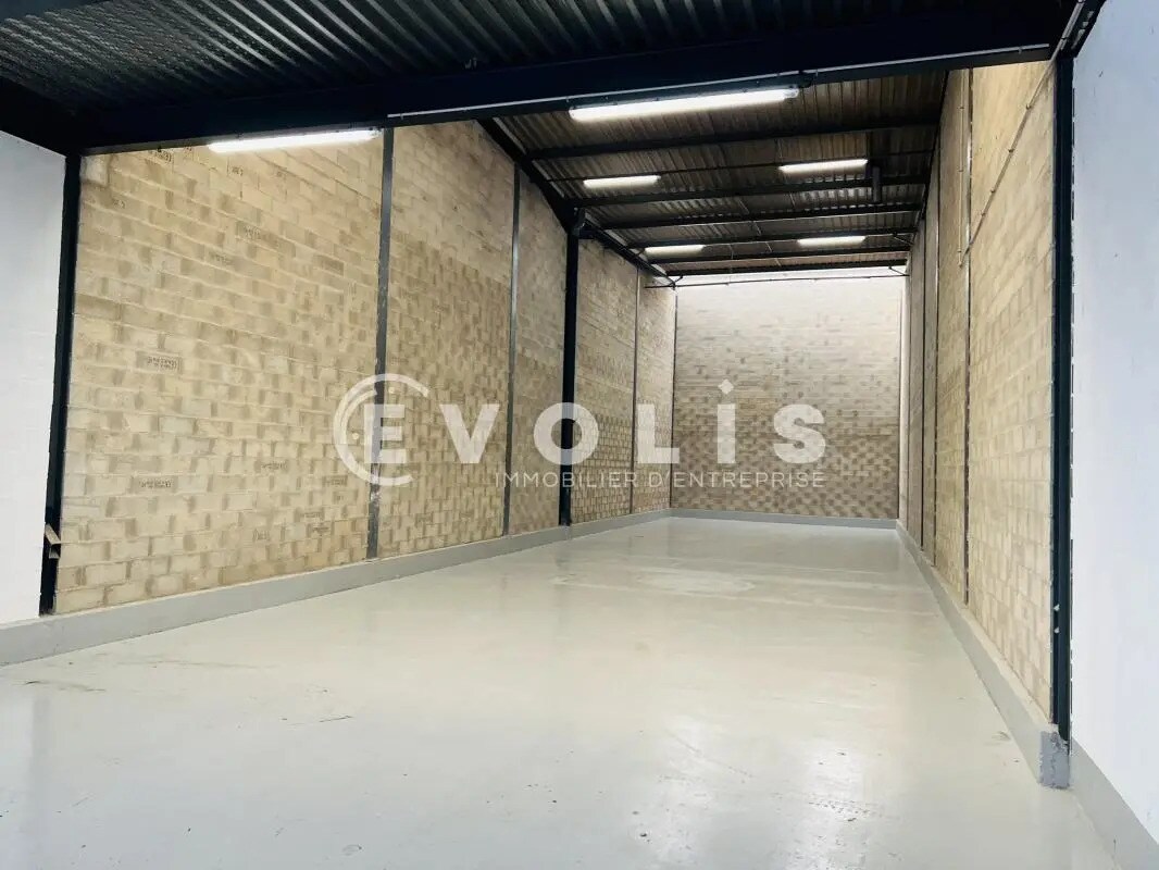 Flex in Noisy-le-Grand for lease Interior Photo- Image 1 of 8