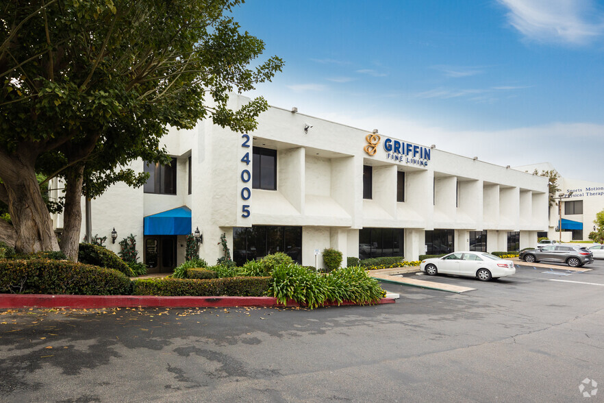 24005 Ventura Blvd, Calabasas, CA for lease - Primary Photo - Image 1 of 6